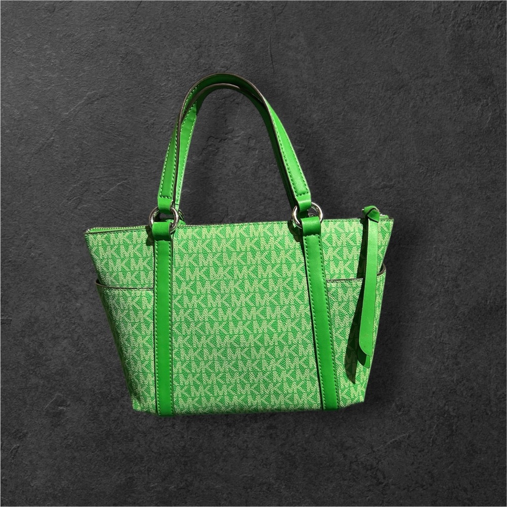 Michael Kors Sullivan Logo Convertible Top Zip Tote. - Picture 3 of 9